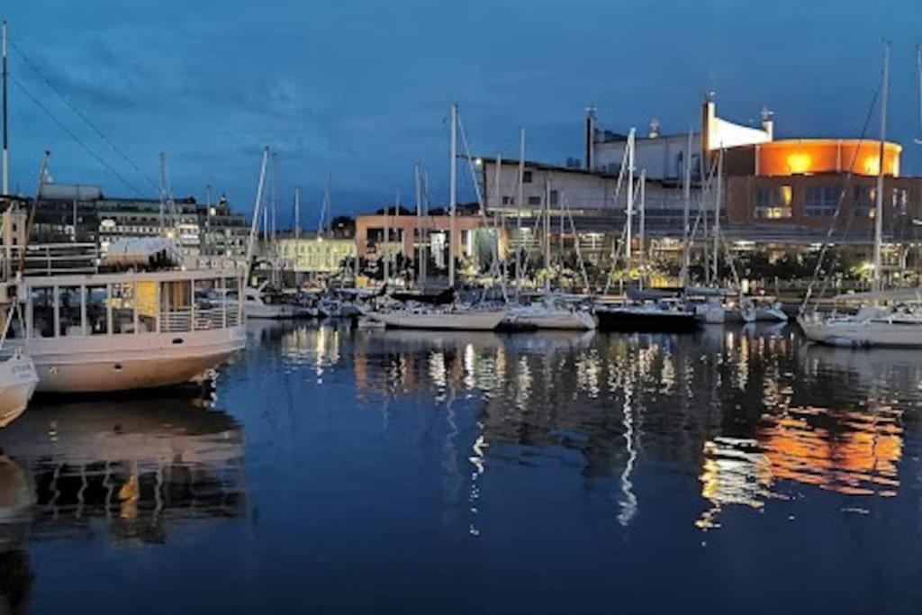 Husbaten Vega 1 Goeteborg City Exterior photo